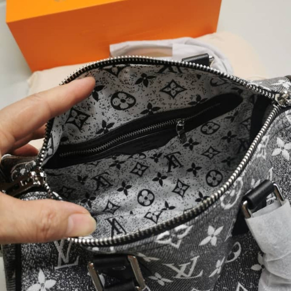 Louis Vuitton Speedy Bandoulière 25 Grey 25Cm M21464