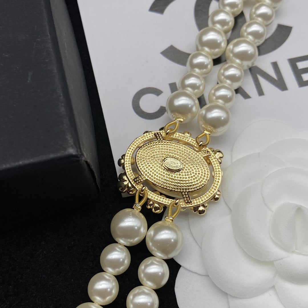 EN – Lux Chanel Necklaces 037