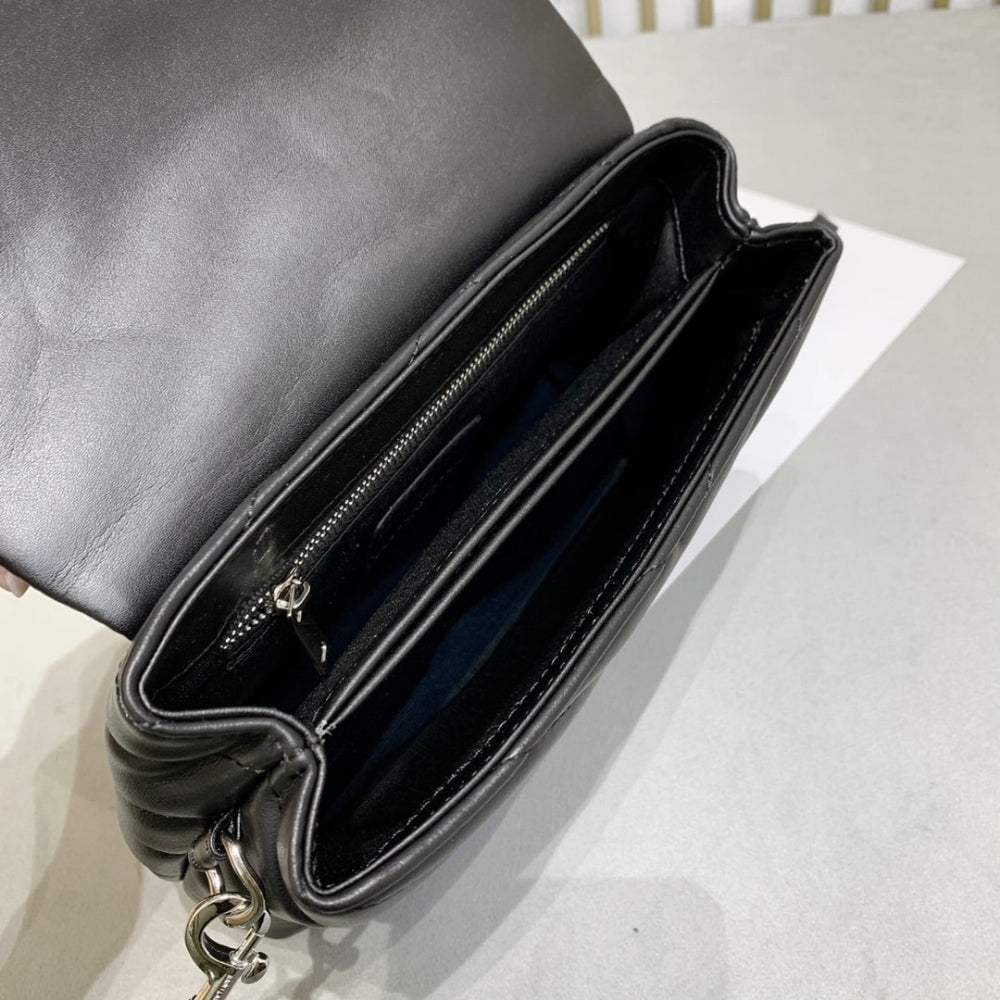 Saint Laurent Loulou Toy Strap Bag In Quilted Y Black 20Cm 678401DV7061000