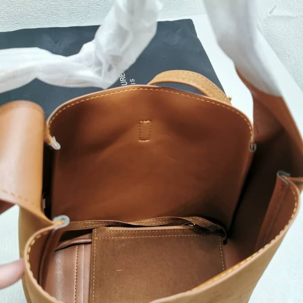 Saint Laurent Le 5 À 7 Supple In Suede Golden Brown 24Cm