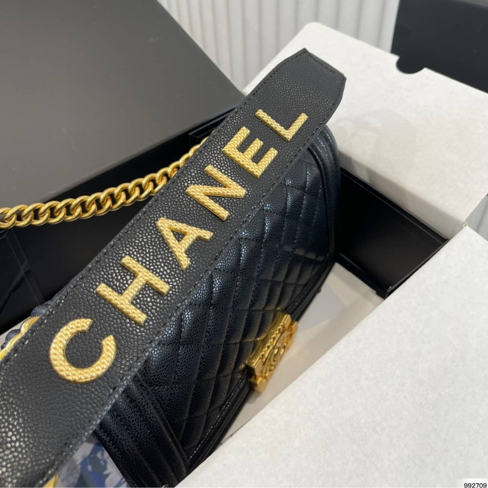 Chanel Medium Boy Quilted Black 25Cm