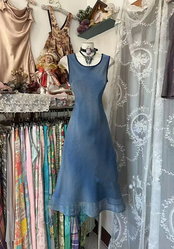 Gray-blue tank top halter-neck long ball gown R7501