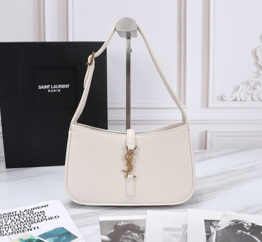 Saint Laurent Le 5 À 7 Hobo Bag In Smooth White 23Cm 6572282R20W9207