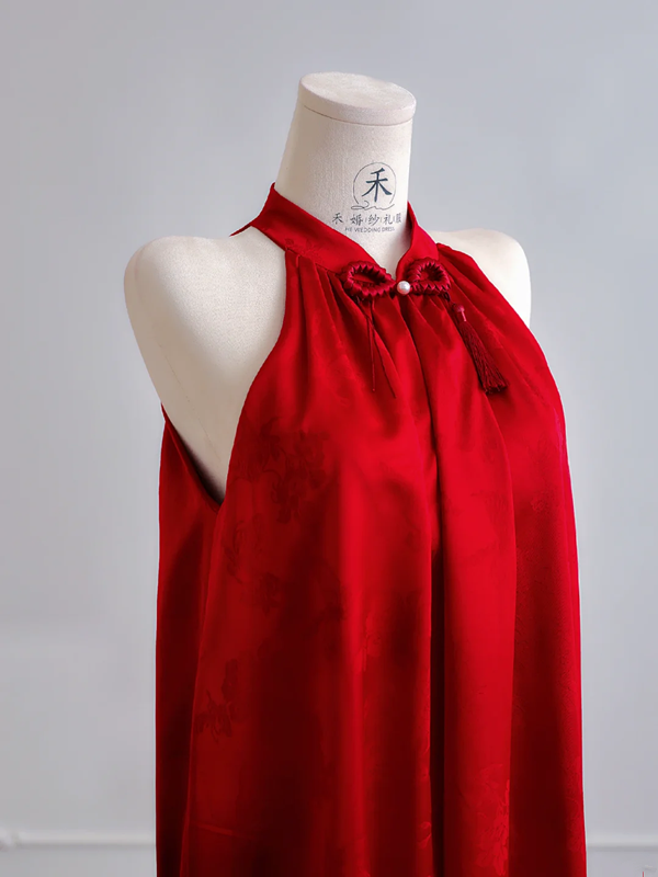 Red sleeveless straight-cut long ball gown with Chinese-style collar R8178