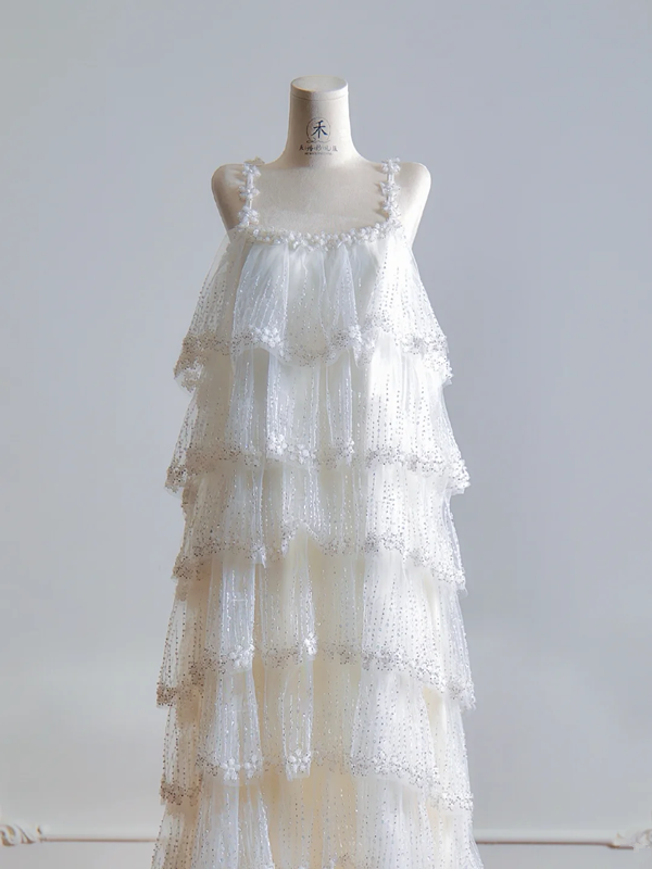 White halter-neck cake skirt long ball gown R8139
