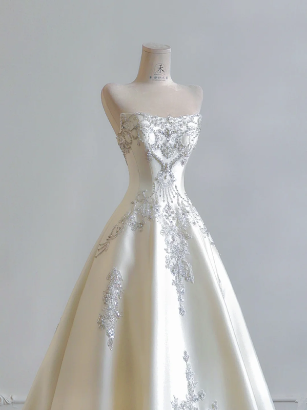 Light champagne color strapless fitted A-line long ball gown/bridal dress R8191