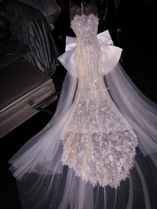 Silver, rhinestone-embellished, sleeveless, fitted, sexy long ball gown/bridal dress R8751