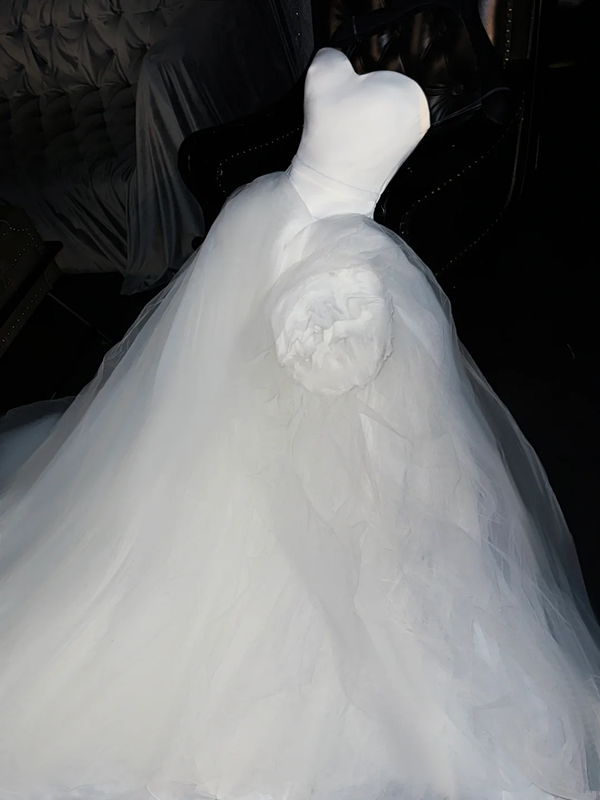 White strapless fitted waist long sexy ball gown/bridal dress R8723