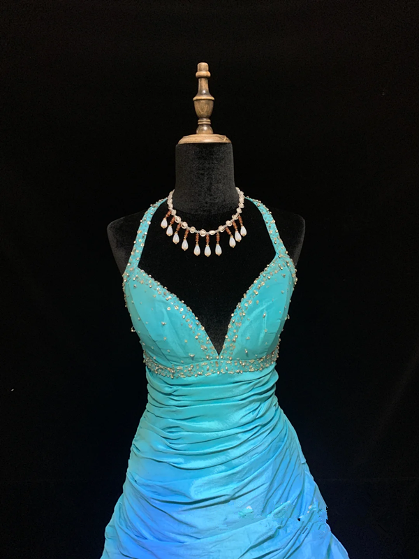 Light blue halter-neck fitted short ball gown R8693