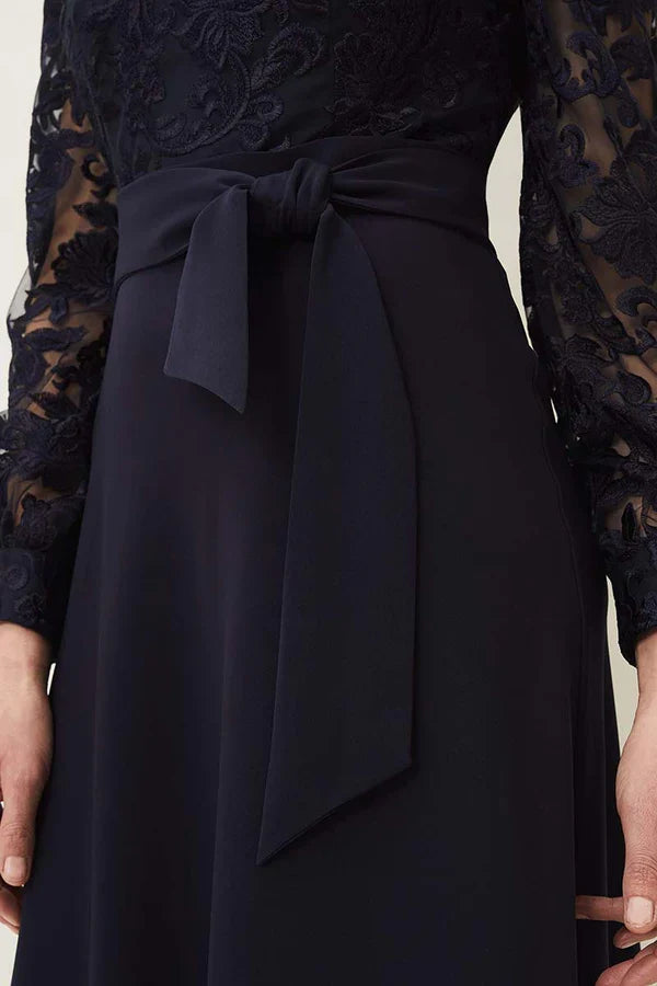 Round neck lace long sleeved set tea length mother of the bride dress