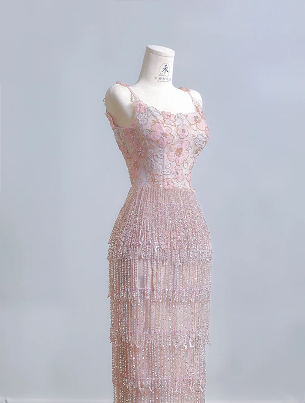 Light pink halter-neck fitted bodycon long ball gown with tassel skirt R8213
