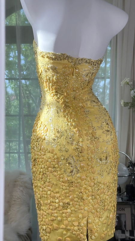 Yellow strapless fitted waist slim-fitting short ball gown R7663