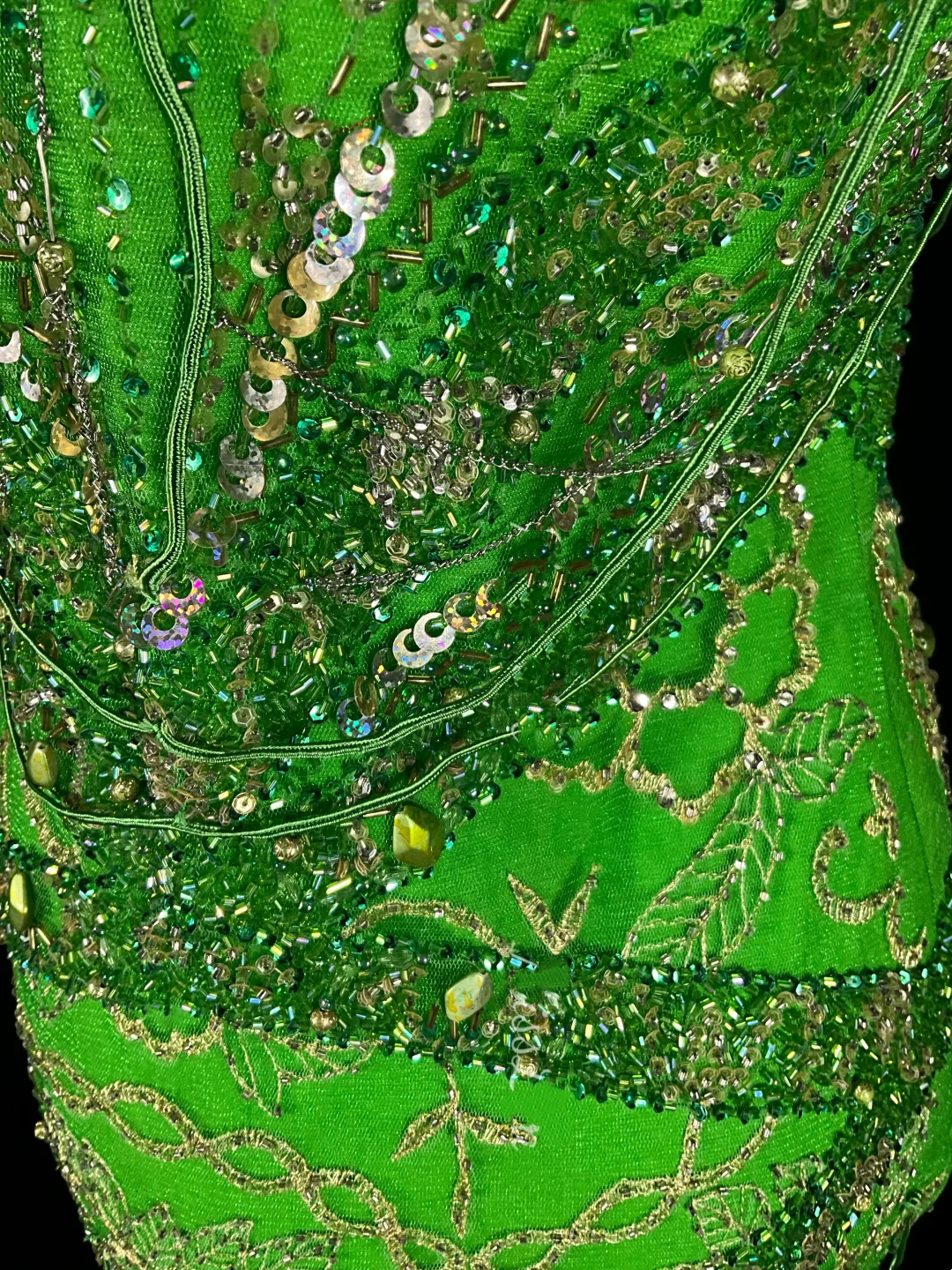 Green Spaghetti Strap Beaded Sequin Waist-Cinched Slim Long Evening Gown for Parties & Balls gh7152