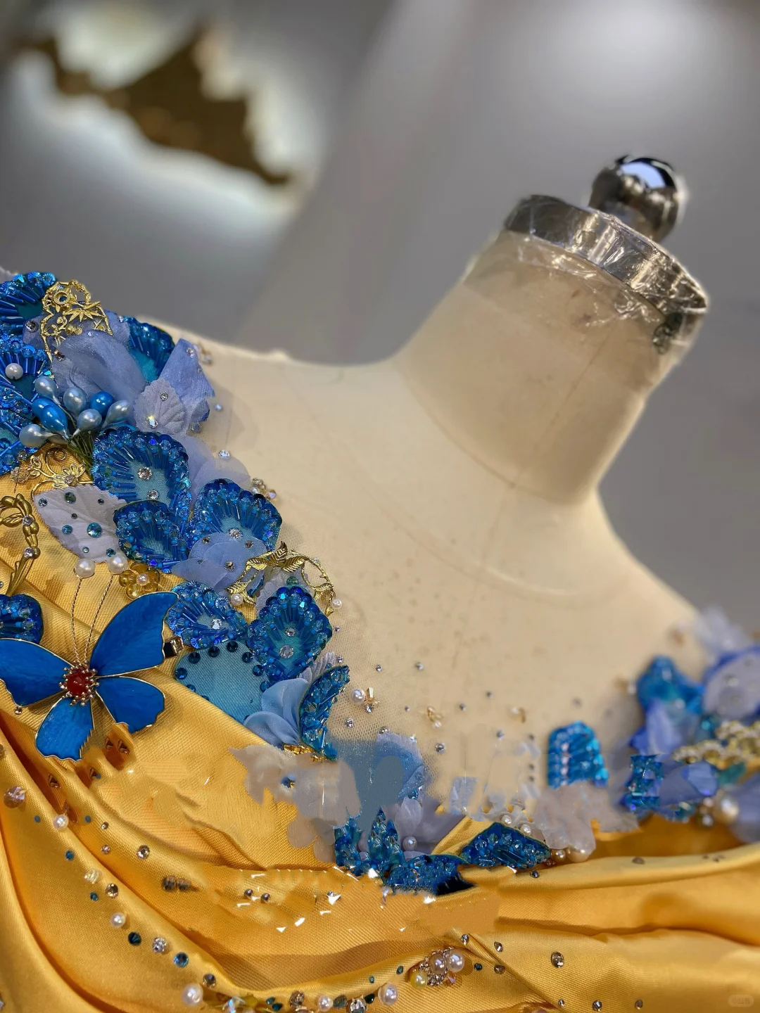 Gold Evening Dress with Blue Floral Neckline, Waist-Cinched Fitted Full Flared Long Gown, Fairy Gown, Romantic Gown gh7405
