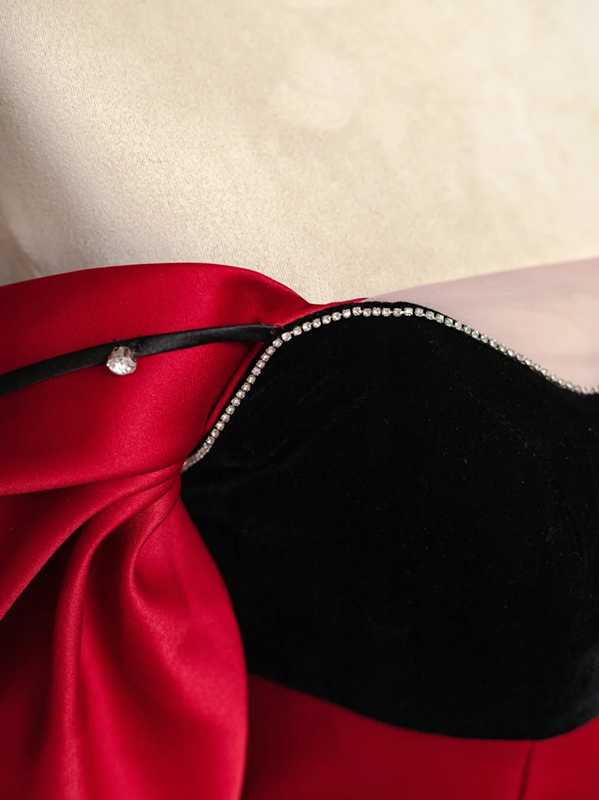 Red off-the-shoulder fitted A-line long ball gown R8416