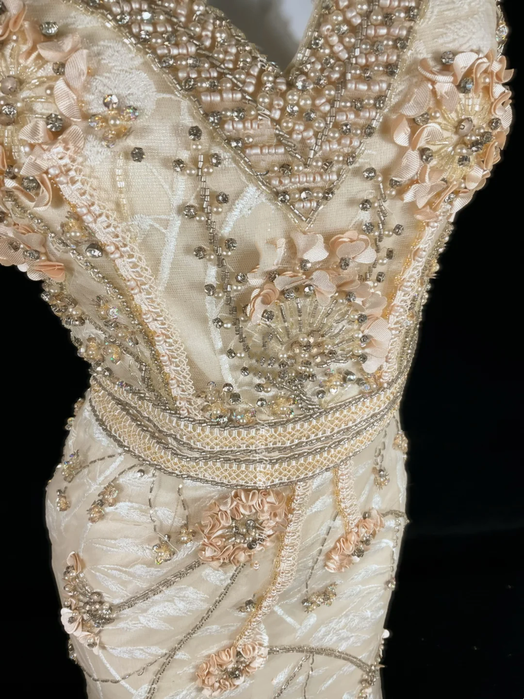 Champagne Vintage Elegant Waist-Cinched Slim Hip-Hugging Sexy Evening Gown for Parties & Balls gh7154