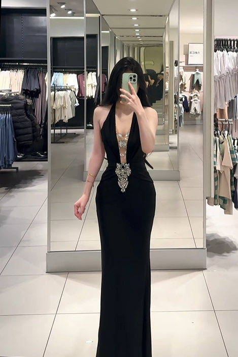 Black halter neck, fitted waist, bodycon, sexy fishtail skirt, long ball gown R7898