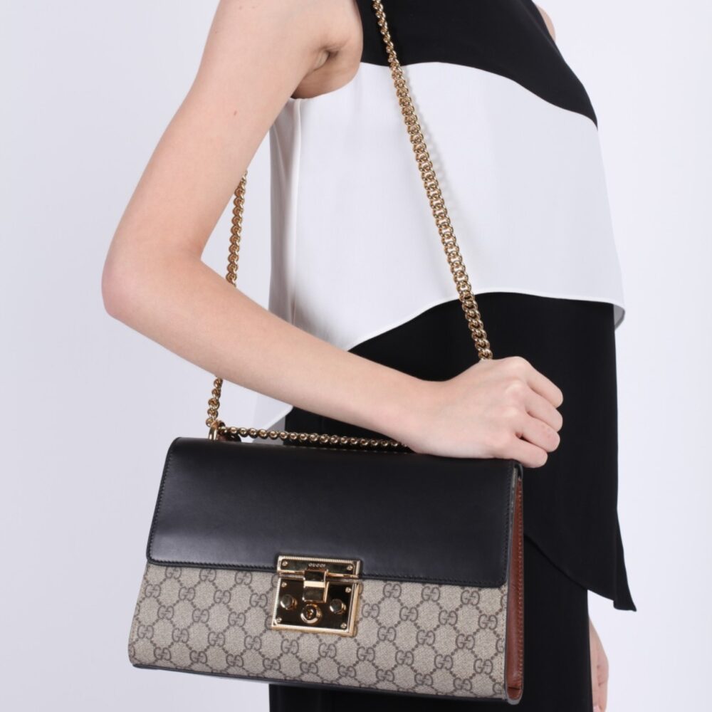 Gucci Padlock Medium GG Shoulder Bag Beige Supreme Canvas 30cm GG 409486