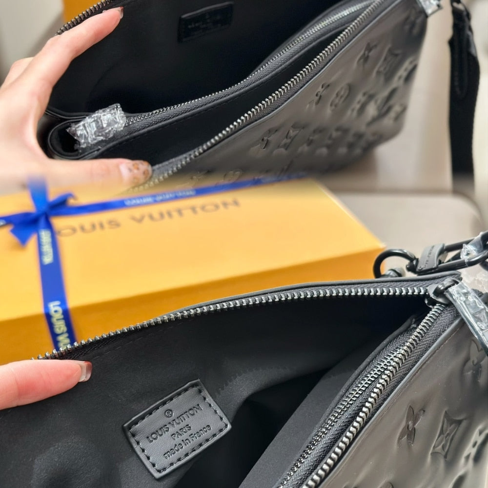 Louis Vuitton Coussin PM Bag Black 27Cm M11370
