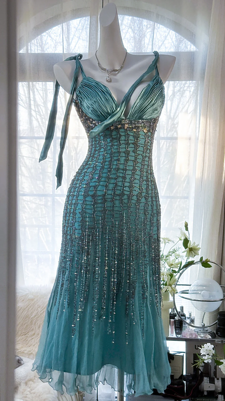Light blue halter-neck fitted waist sexy midi-length ball gown R7670