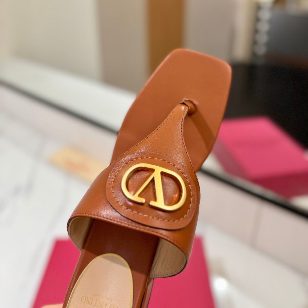 Valentino Garavani Vlogo Signature Sandals Brown