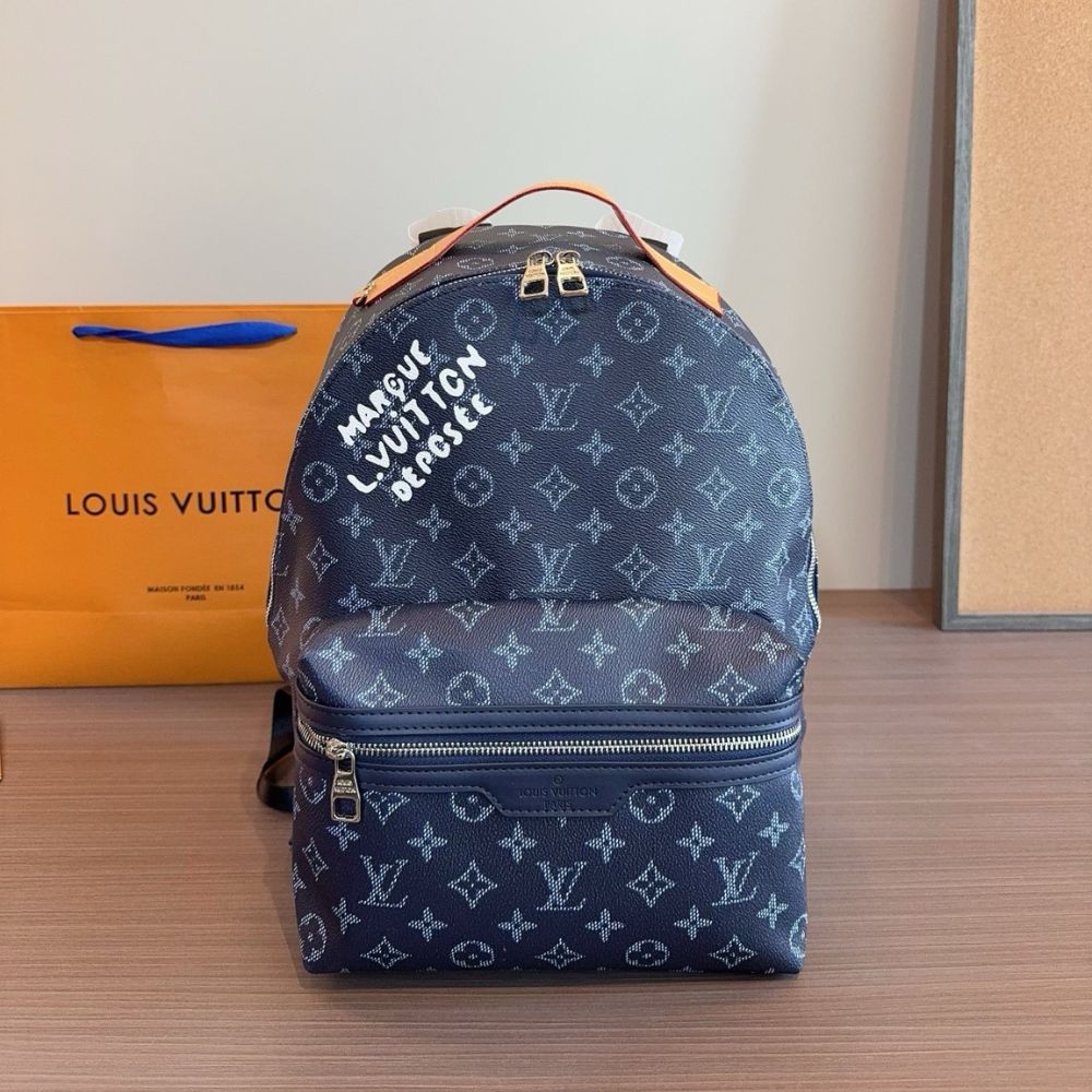 Louis Vuitton Discovery Backpack PM Ocean 28Cm M26942