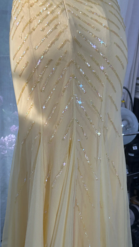 Light yellow halter-neck sequined fitted waist bodycon long ball gown R7635
