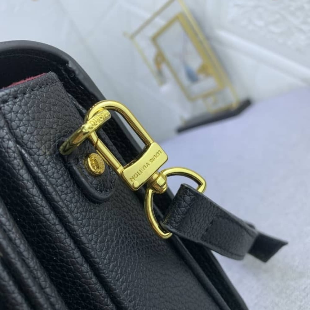 Louis Vuitton Pochette Métis Bag Black 25Cm M45773