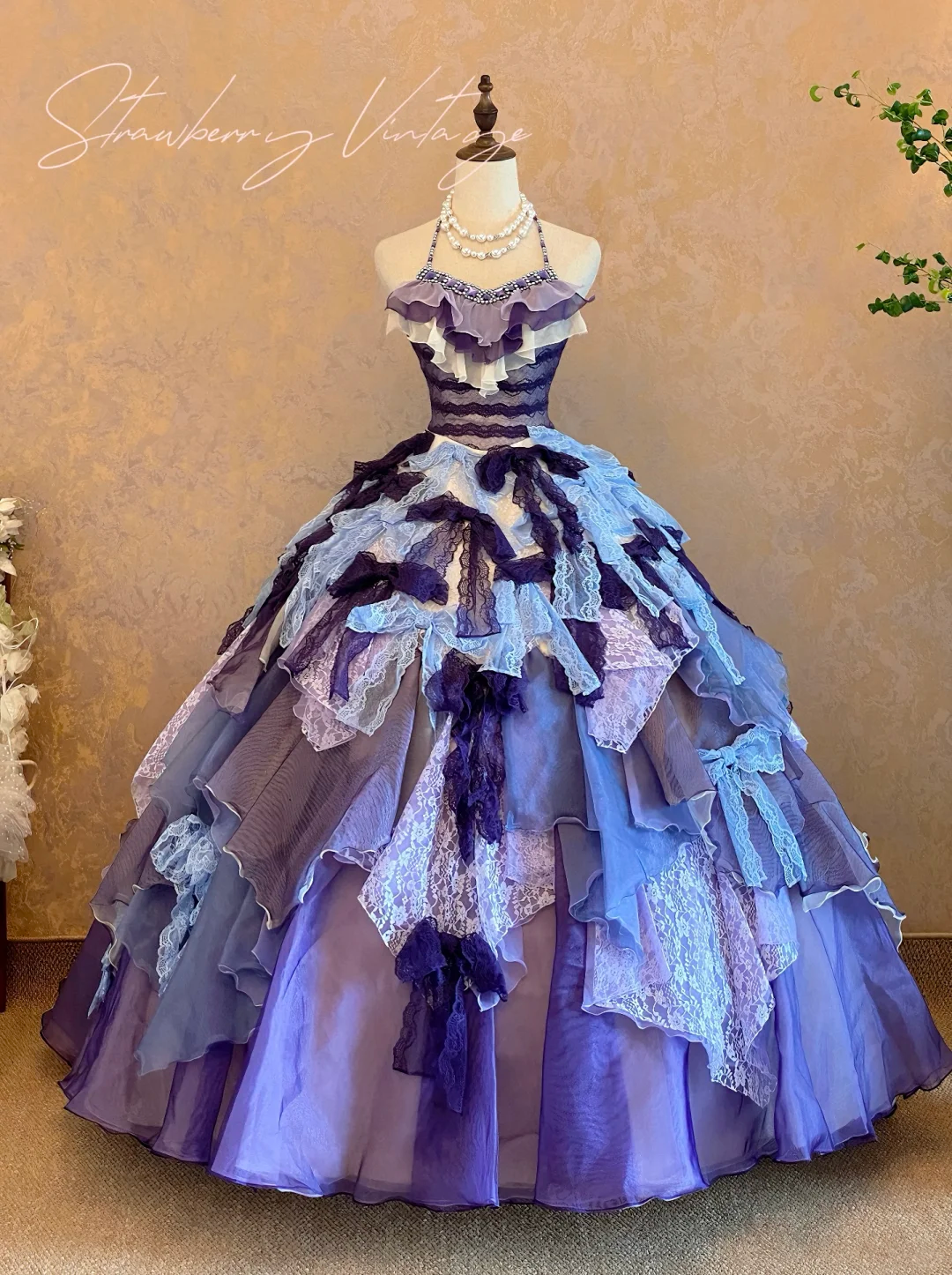 Vintage Purple Halter Neck Tiered Ruffled Lace A-Line Quinceañera Ball Gown TP5161