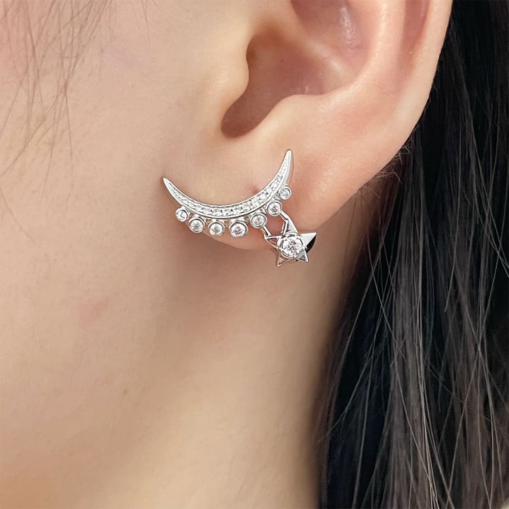CHANEL LUNE DE CHANEL SINGLE CLIP EARRINGS