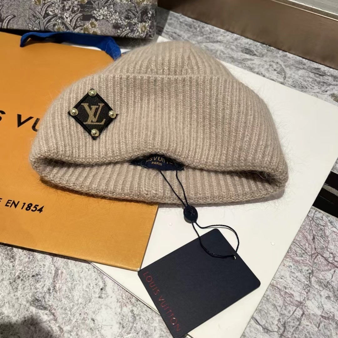 Louis Vuitton Lv Beanie Beige