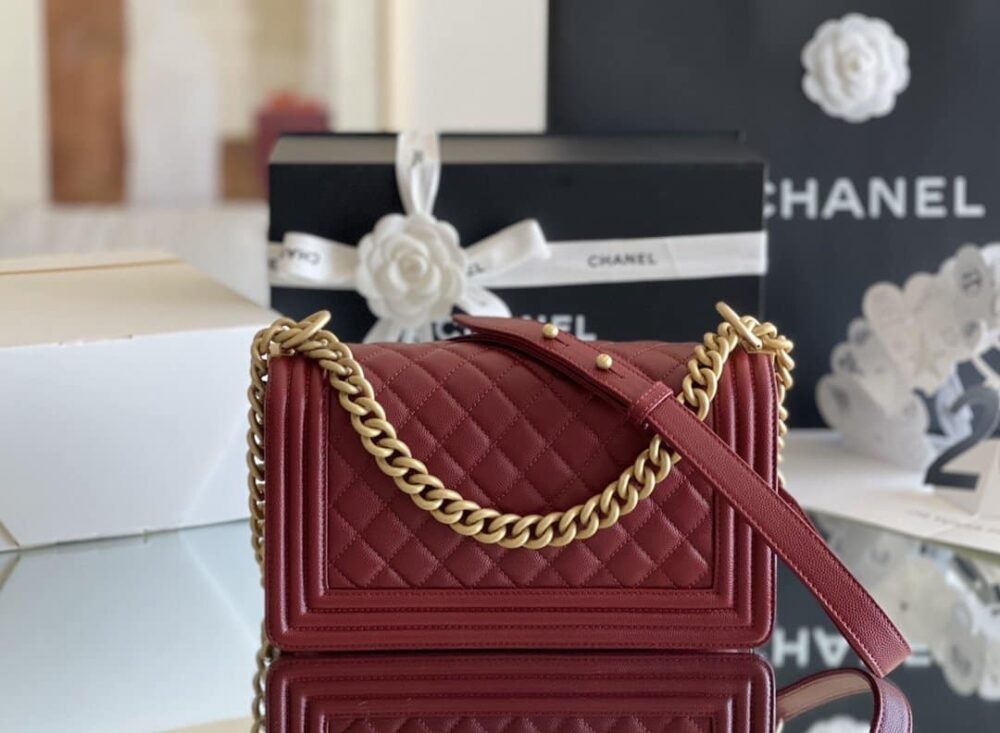 Chanel Medium Boy Caviar Handbags Red 25Cm