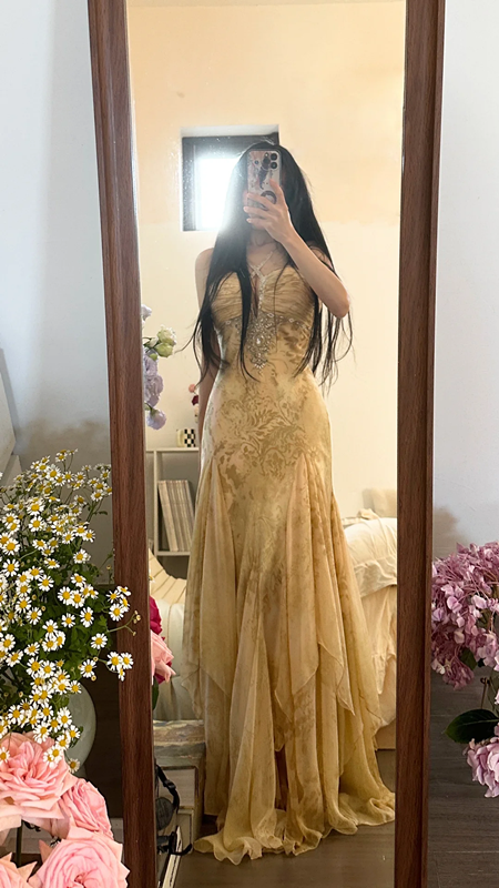 Champagne-colored floral print halter-neck fitted long ball gown R7758