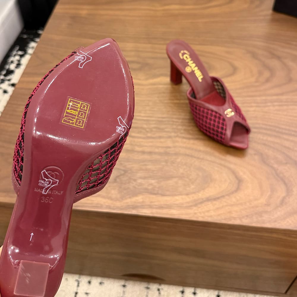 CHANEL Mules 683523