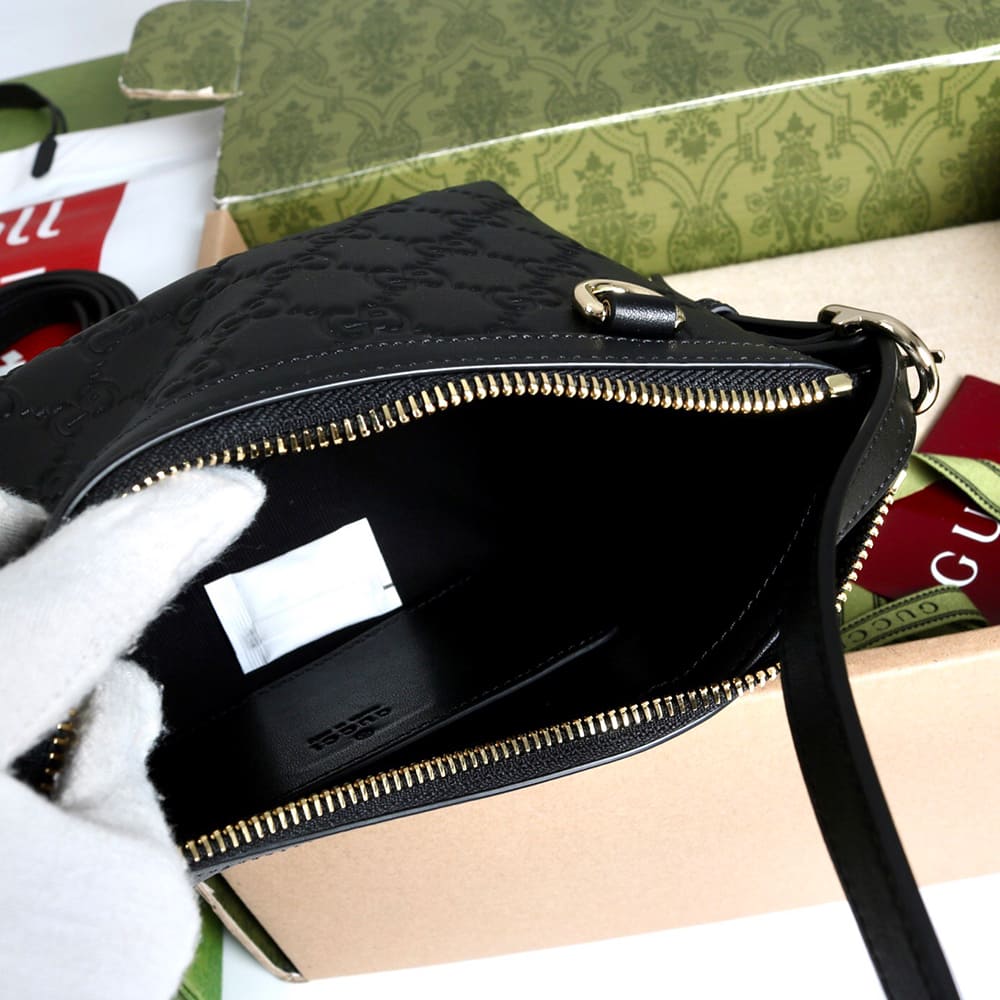Gucci GG Emblem small shoulder bag