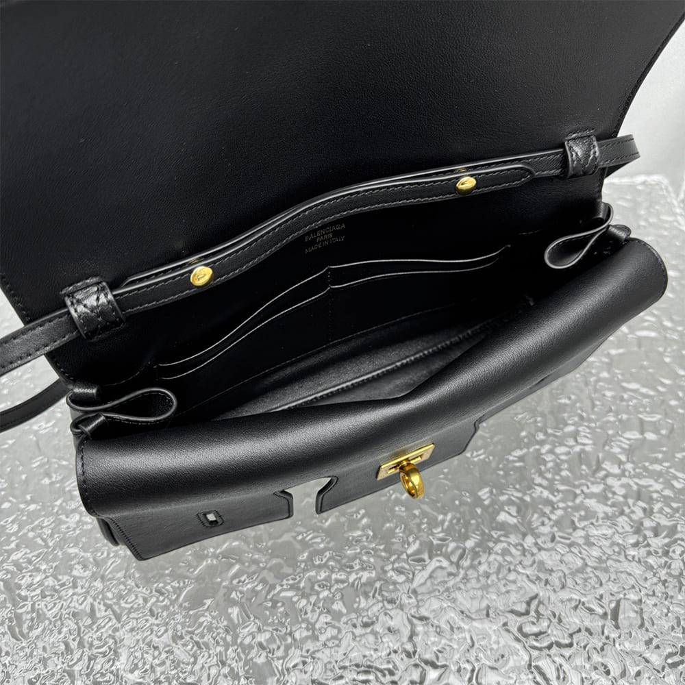Balenciaga Women’s Bel Air Clutch On Strap Small(HIGH-END GRADE)