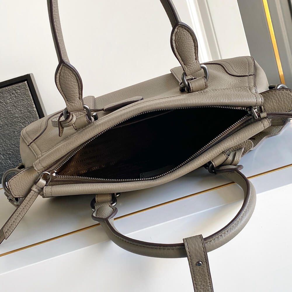 Prada Large leather tote bag(HIGH-END GRADE)