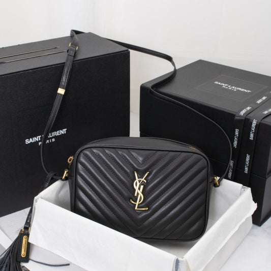 Saint Laurent Lou Camera Bag In Quilted Black Gold 23Cm 612544DV7071000