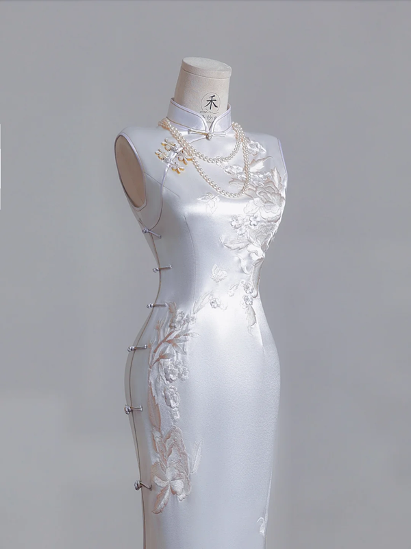 White Chinese-style cheongsam, fitted waist, elegant ball gown/bridal dress R8233