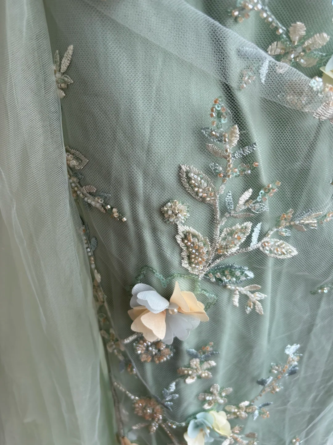 Light Green Halter Neck Floral Embroidered Waist-Cinched Mermaid Prom Gown & Evening Gown gh7352
