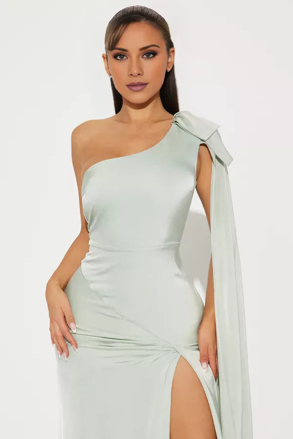 Asymmetric collar off shoulder sleeveless backless side slit and floor length evening dress