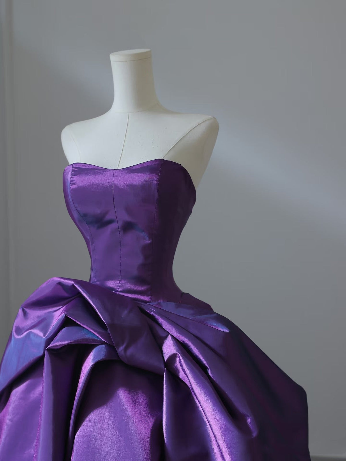 Pretty Ball Gown Strapless Grape Satin Long Prom Dresses Evening Gowns