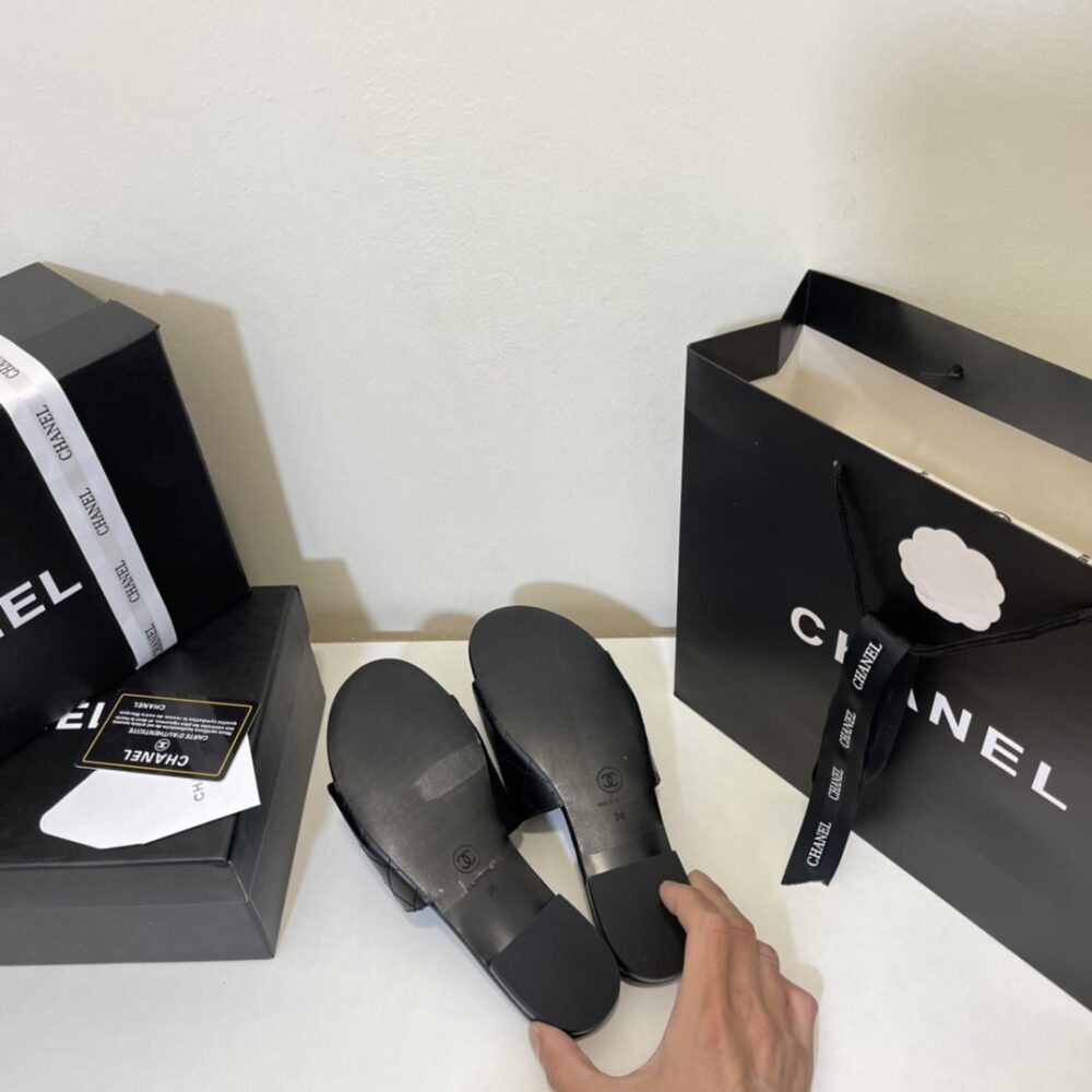 Chanel Camellia Slides Black White