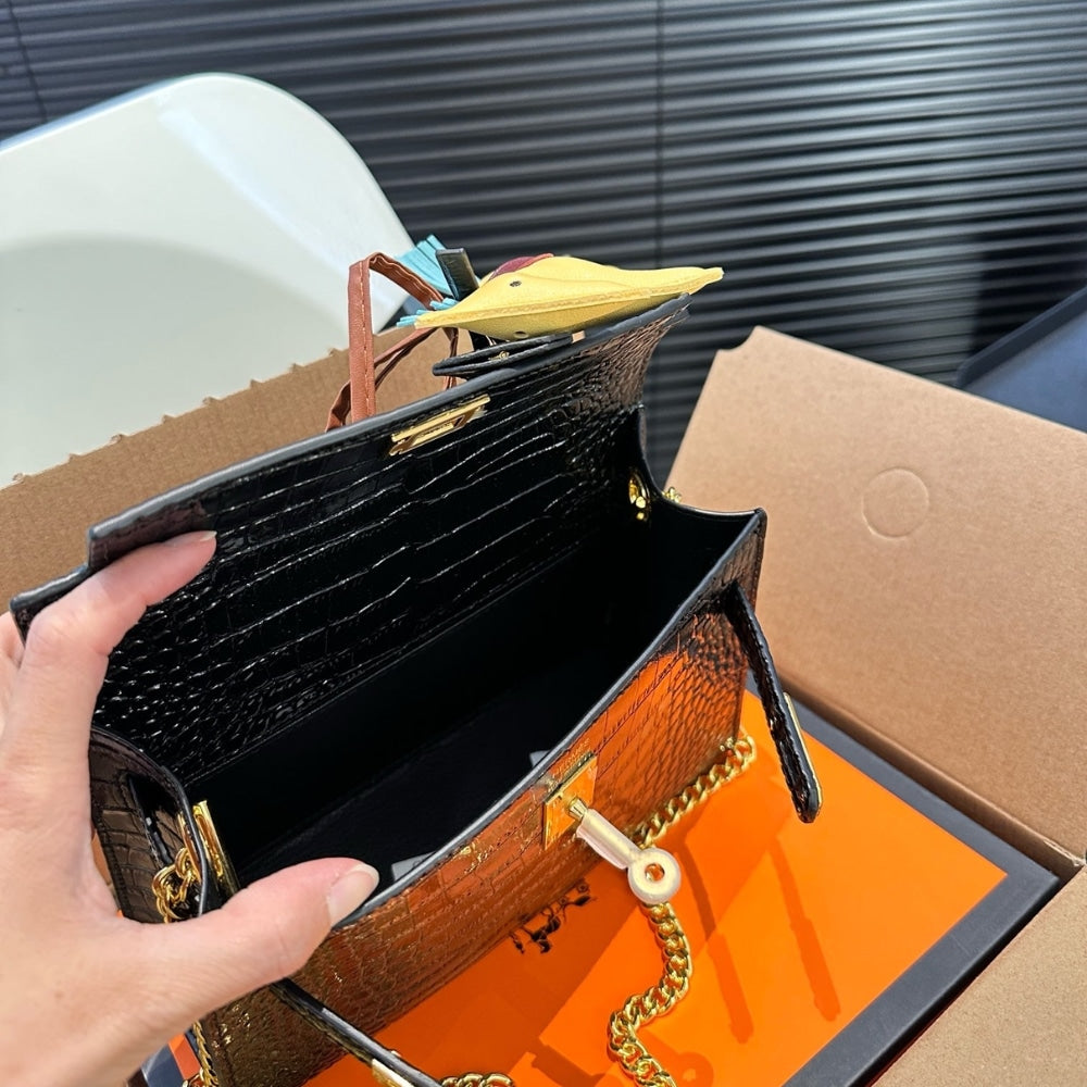 Hermes Kelly Mini Pochette Shiny Alligator Black 21Cm