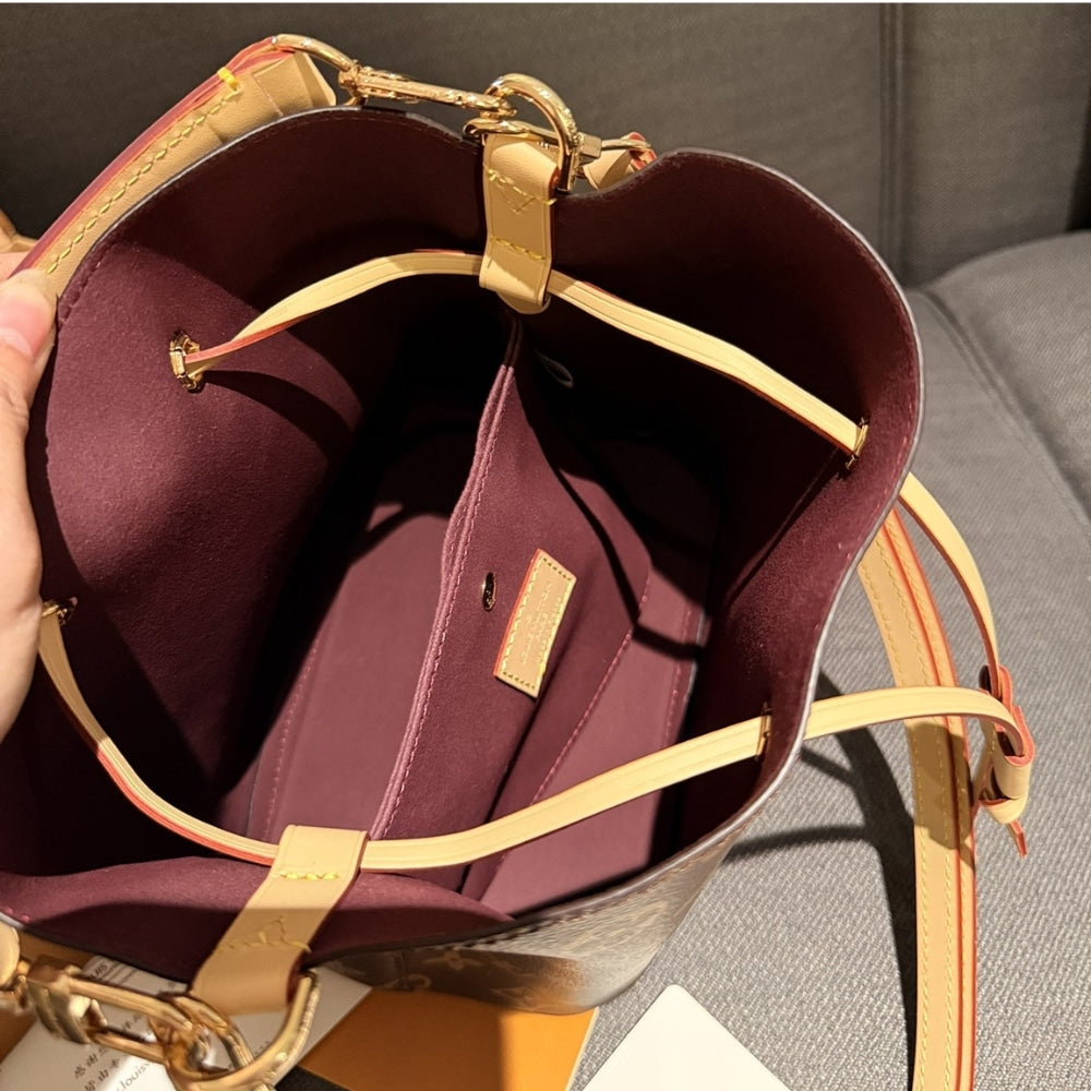 Louis Vuitton Néonoé BB Bag Monogram Brown 20Cm M46581
