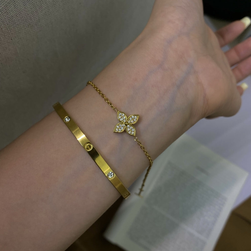 Louis Vuitton Star Blossom Bracelet Gold Q95666