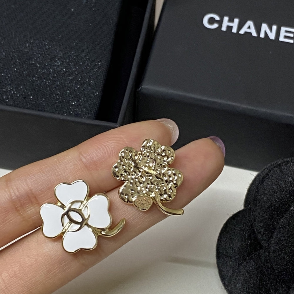 Chanel Stud Earrings In Gold Metal With Resin Hardware Abf317 B19851 Nafgv