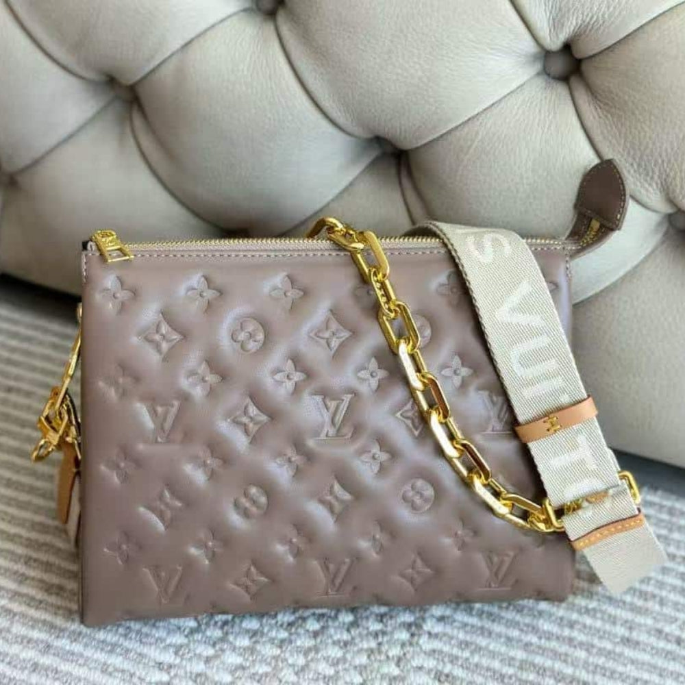 Louis Vuitton Coussin PM Taupe 26Cm M21263