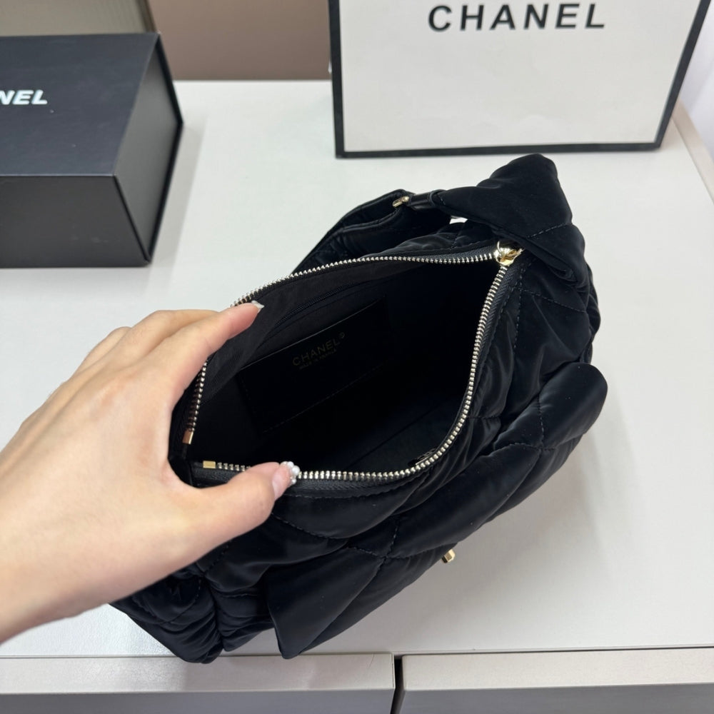 Chanel Maxi Bowling Bag Velvet Effect Nylon And Gold Tone Metal Black 27Cm