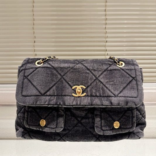 Chanel Maxi Flapbag Washed Denim And Gold Tone Metal Black 30Cm